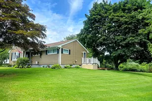 67 Montgomery Rd, Swansea, MA 02777 - Photo 3