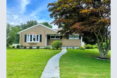 67 Montgomery Rd, Swansea, MA 02777 - Photo 1
