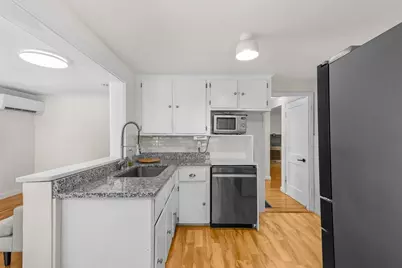 567 Poplar Street, Boston, MA 02131 - Photo 13