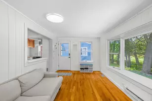 567 Poplar St, Boston, MA 02131 - Photo 11