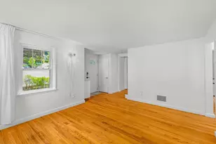 567 Poplar St, Boston, MA 02131 - Photo 17