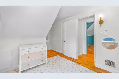 567 Poplar Street, Boston, MA 02131 - Photo 23