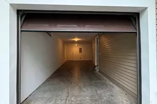 36 Standsh St, Worcester, MA 01604 - Photo 9