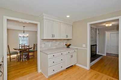 6 Joan St, Wilbraham, MA 01095 - Photo 9