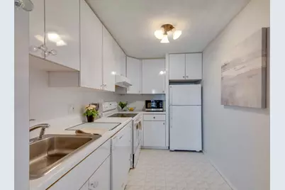 287 Harvard St #79, Cambridge, MA 02139 - Photo 3