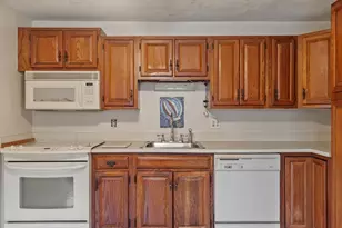 68 Preston St, Wakefield, MA 01880 - Photo 13
