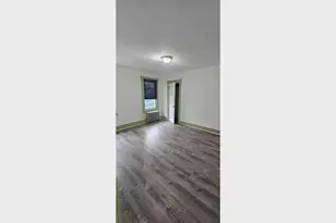 76 Acushnet Ave, Springfield, MA 01105 - Photo 23
