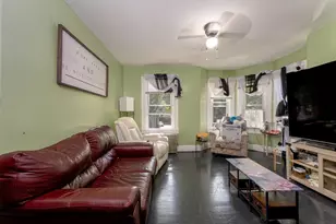 76 Acushnet Ave, Springfield, MA 01105 - Photo 17
