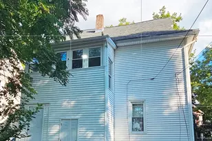 76 Acushnet Ave, Springfield, MA 01105 - Photo 3
