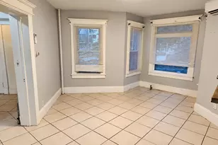 76 Acushnet Ave, Springfield, MA 01105 - Photo 7