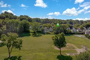 76 Acushnet Ave, Springfield, MA 01105 - Photo 5