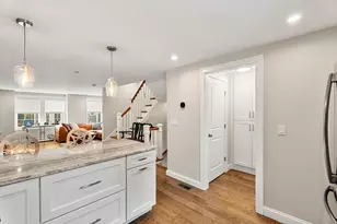 34 Beckford St, Beverly, MA 01915 - Photo 9