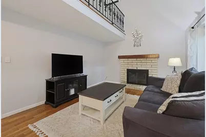 62 Miller St, Franklin, MA 02038 - Photo 9