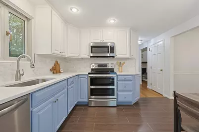 62 Miller St, Franklin, MA 02038 - Photo 17
