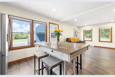 180 Great Road, Littleton, MA 01460 - Photo 5