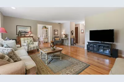 22 Williston Dr, Longmeadow, MA 01106 - Photo 7