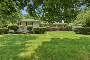 22 Williston Dr, Longmeadow, MA 01106 - Photo 3