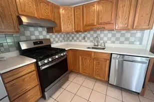 52 Smoke Rise Cir, Swansea, MA 02777 - Photo 5