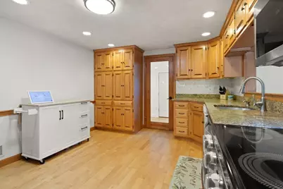 11 Old Farm Rd, Beverly, MA 01915 - Photo 11