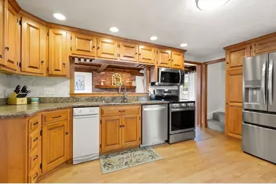 11 Old Farm Rd, Beverly, MA 01915 - Photo 9
