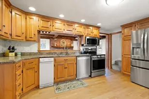 11 Old Farm Rd, Beverly, MA 01915 - Photo 9