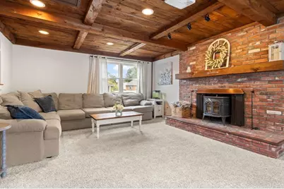 11 Old Farm Rd, Beverly, MA 01915 - Photo 13
