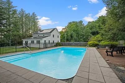 5 Elm Street, Upton, MA 01568 - Photo 3