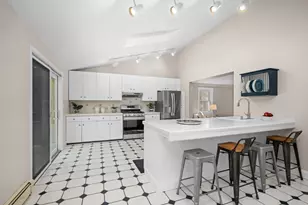 5 Elm St, Upton, MA 01568 - Photo 11
