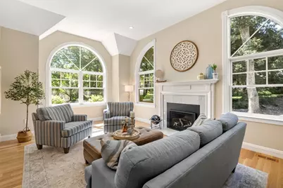 5 Queen Anne Rd, Hopkinton, MA 01748 - Photo 5