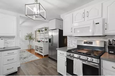 101 Pleasant St, Tewksbury, MA 01876 - Photo 19