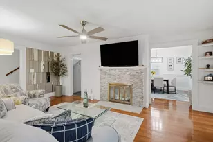 101 Pleasant St, Tewksbury, MA 01876 - Photo 9