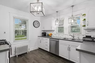 101 Pleasant St, Tewksbury, MA 01876 - Photo 17