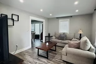 318-320 Goodwin St, Springfield, MA 01151 - Photo 3