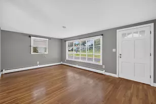 165 Swansom Rd, Swansea, MA 02777 - Photo 7