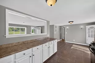 165 Swansom Rd, Swansea, MA 02777 - Photo 15