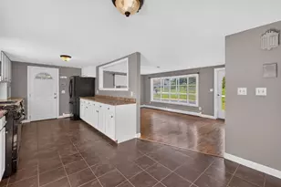 165 Swansom Rd, Swansea, MA 02777 - Photo 11