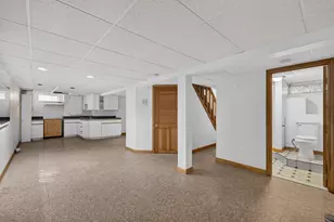 165 Swansom Rd, Swansea, MA 02777 - Photo 37