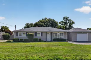 165 Swansom Rd, Swansea, MA 02777 - Photo 1