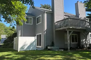 5 Autumn Ln, Amherst, MA 01002 - Photo 1