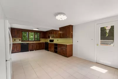 59 Holly St, Gloucester, MA 01930 - Photo 13