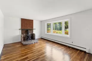 59 Holly St, Gloucester, MA 01930 - Photo 11