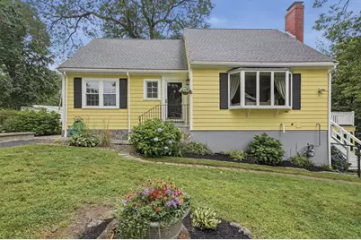 21 Oakwood Ave, Saugus, MA 01906 - Photo 1