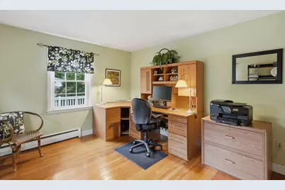 21 Oakwood Ave, Saugus, MA 01906 - Photo 13