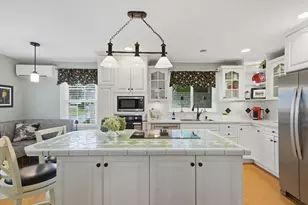 21 Oakwood Ave, Saugus, MA 01906 - Photo 3