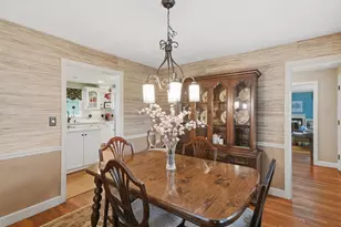 21 Oakwood Ave, Saugus, MA 01906 - Photo 7