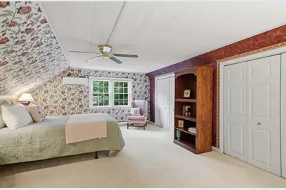21 Oakwood Ave, Saugus, MA 01906 - Photo 17