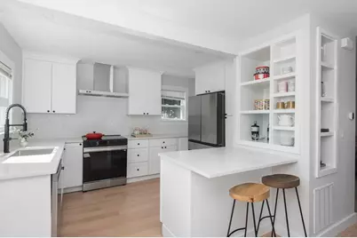 12 Norton St, Boston, MA 02136 - Photo 7