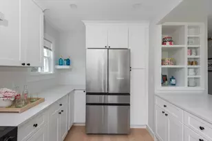 12 Norton St, Boston, MA 02136 - Photo 9