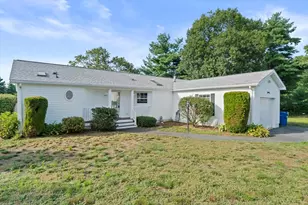 406 Simmons Rd, Middleborough, MA 02346 - Photo 1