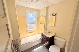 43 Wellington St, Springfield, MA 01109 - Photo 15